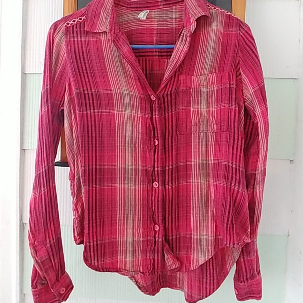 5 for 20$NWOT Plaid button up